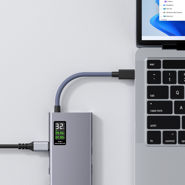 LED Display USB C Hub