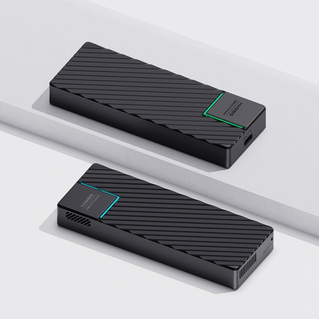 USB4 M.2 NVMe SSD Enclosure