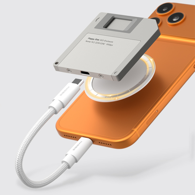 Floppy Disk Style SSD Enclosure