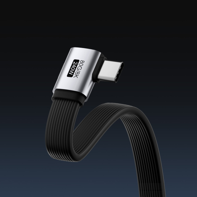 Side 90 Degree USB4 Cable
