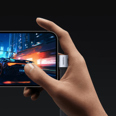 Side 90 Degree USB4 Cable