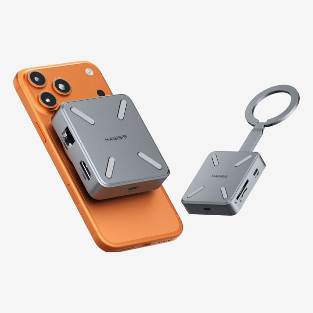 USB-C Hub with Magnetic Stand
