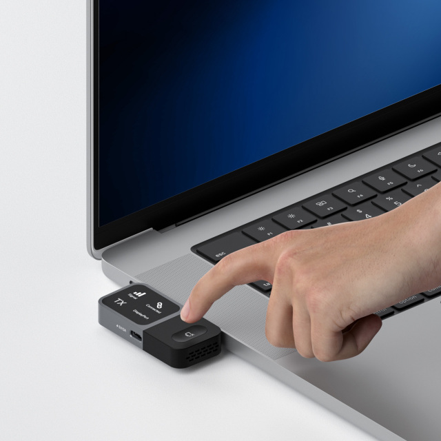 Magnetic Storage Wireless USB-C Transmitter and Receiver