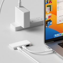 Ultra Slim USB C Hub