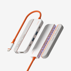 USB-C Hub with Presentation Clicker
