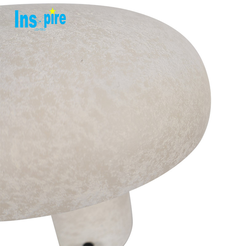 Modern Eye protection Creative LED Desk Lamp Nordic Hotel Bedside Decorative Metal Mushroom Table Lamps for Bedroom