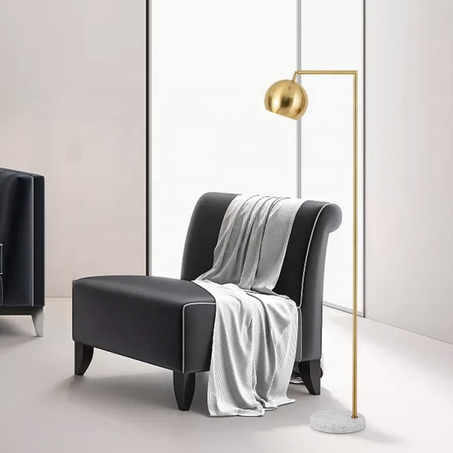 Modern New Design Golden Metal Shade Standing Floor Lamp for Bedroom