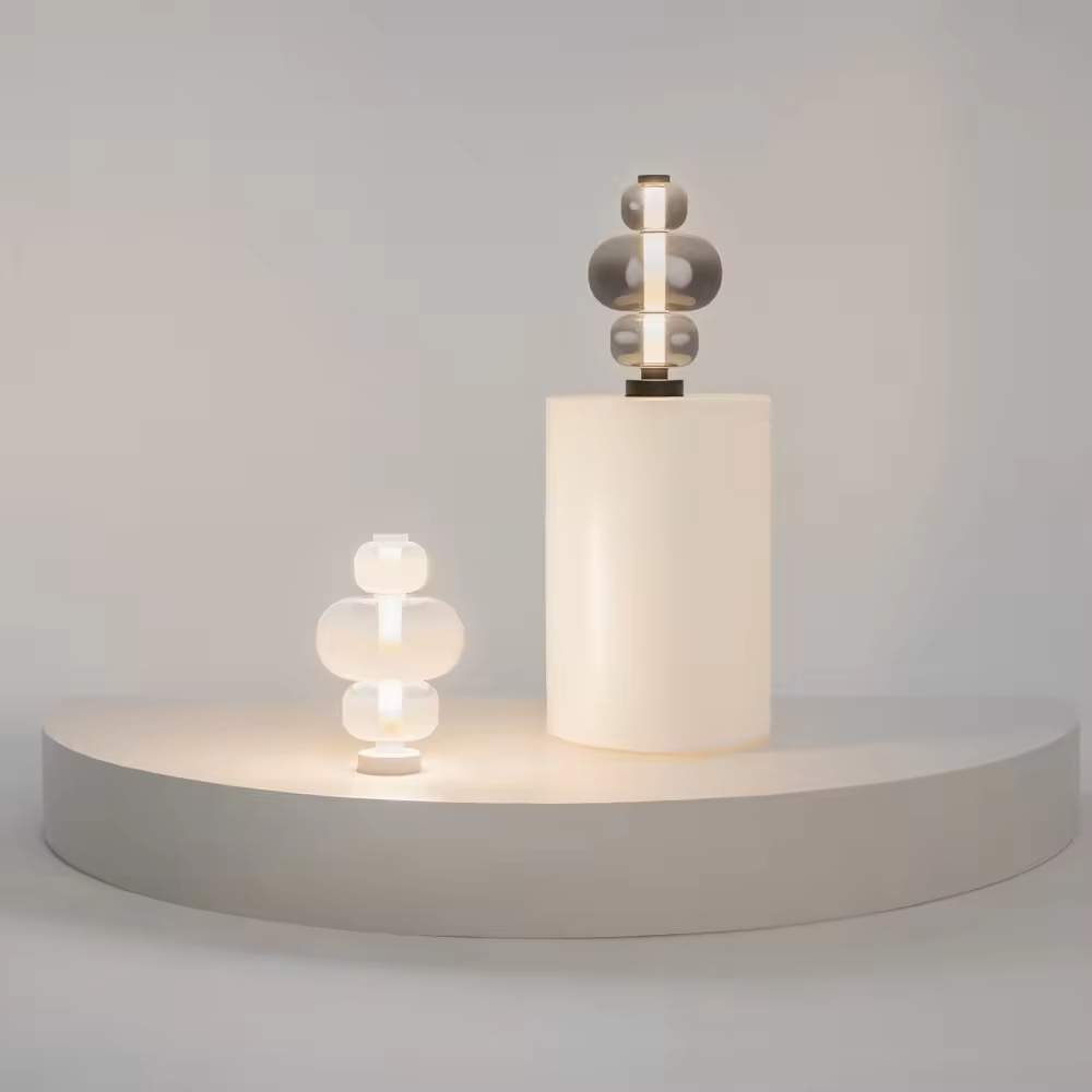 Nordic Modern Creative Table Lamp Bedroom Bedside Hotel Luxury Decorative Metal Base Desk Glass Table Lamp