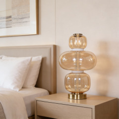 Nordic Modern Creative Table Lamp Bedroom Bedside Hotel Luxury Decorative Metal Base Desk Glass Table Lamp