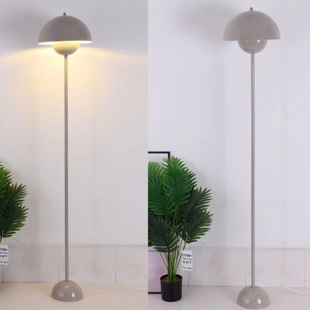 Modern Nordic Aesthetic Floor Lamp Metal Home Decorative Sofaside Mushroom LED Standing Floor Lamp for Living Room