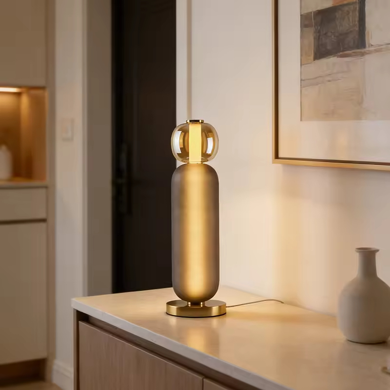 Modern Hotel Indoor Art Table Light Desk Lamp Glass Light Luxury Decorative Table Lamp for Reading Room Bedside Living Room