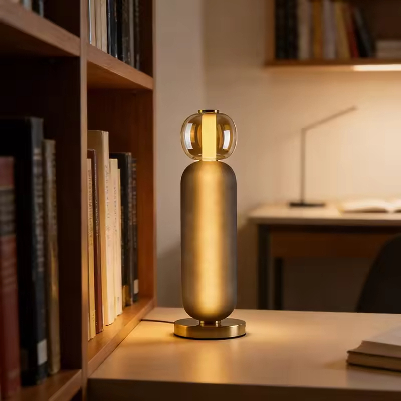 Modern Hotel Indoor Art Table Light Desk Lamp Glass Light Luxury Decorative Table Lamp for Reading Room Bedside Living Room