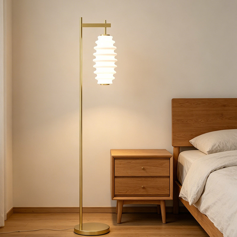 Nordic Minimalist Metal Floor Lamp Living Room Sofa Side Metal Glass Standing Floor Lamp for Bedside
