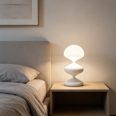 Nordic Art Design Table Light Hotel Bedside Living Room Sofa Side Acrylic Small Reading Table Lamp for Indoor decorative