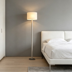 Minimalist Hotel Decor Floor Light Living Room Decor Vertical Fabric Lampshade Bedside Floor Standing Lamp