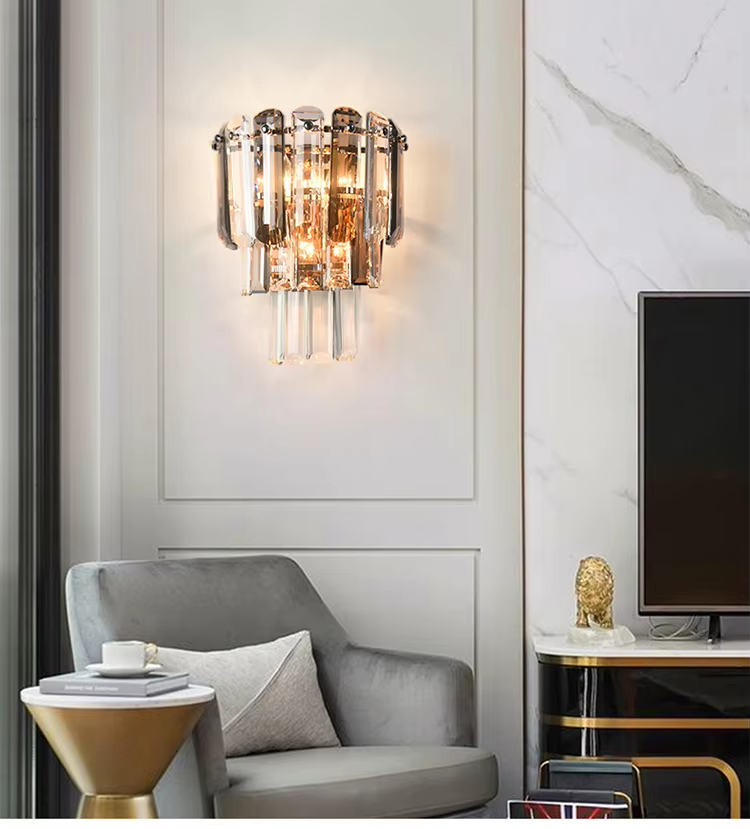 Luxury Crystal Wall Light Sconce Hotel Bedside Living Room Decor LED Iron Gold Crystal Wall Lamp for Bedroom