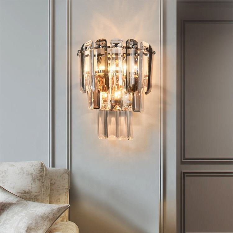 Luxury Crystal Wall Light Sconce Hotel Bedside Living Room Decor LED Iron Gold Crystal Wall Lamp for Bedroom