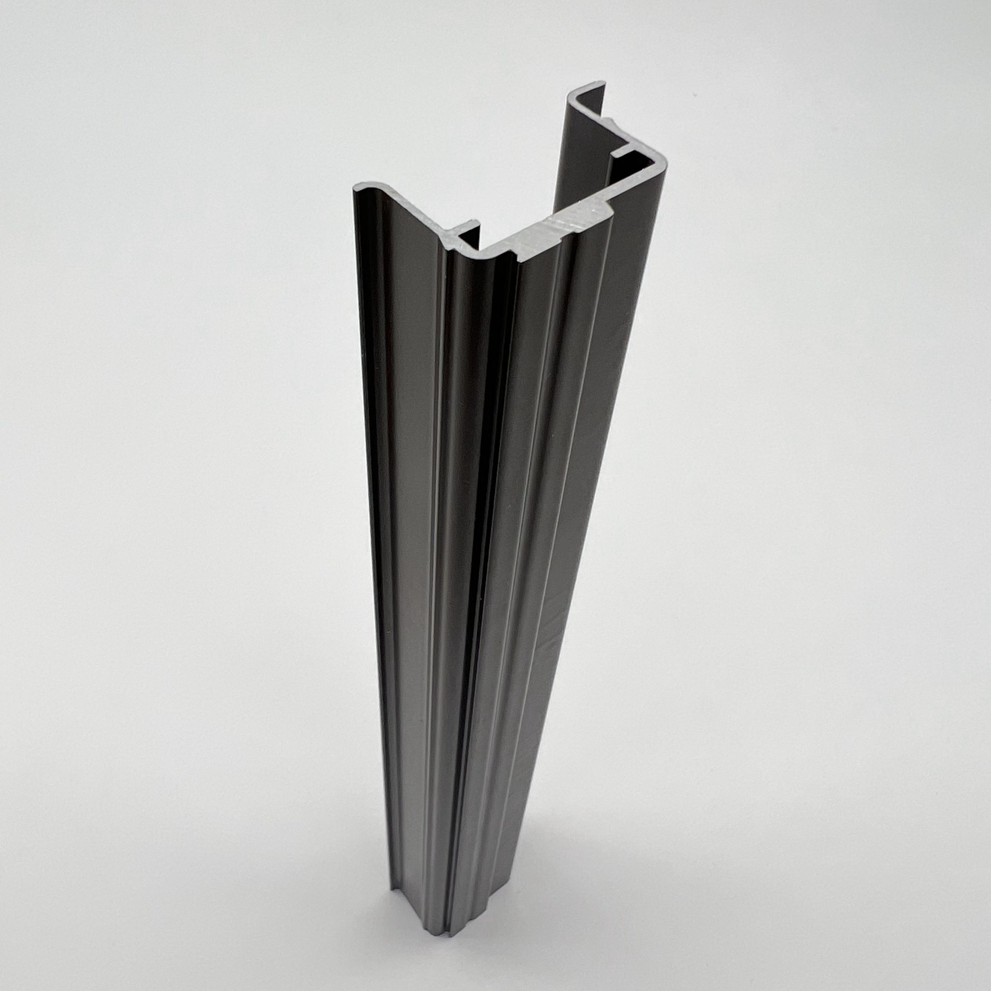 Powder Coated Aluminium Extrusions Profiles Section China to South Africa