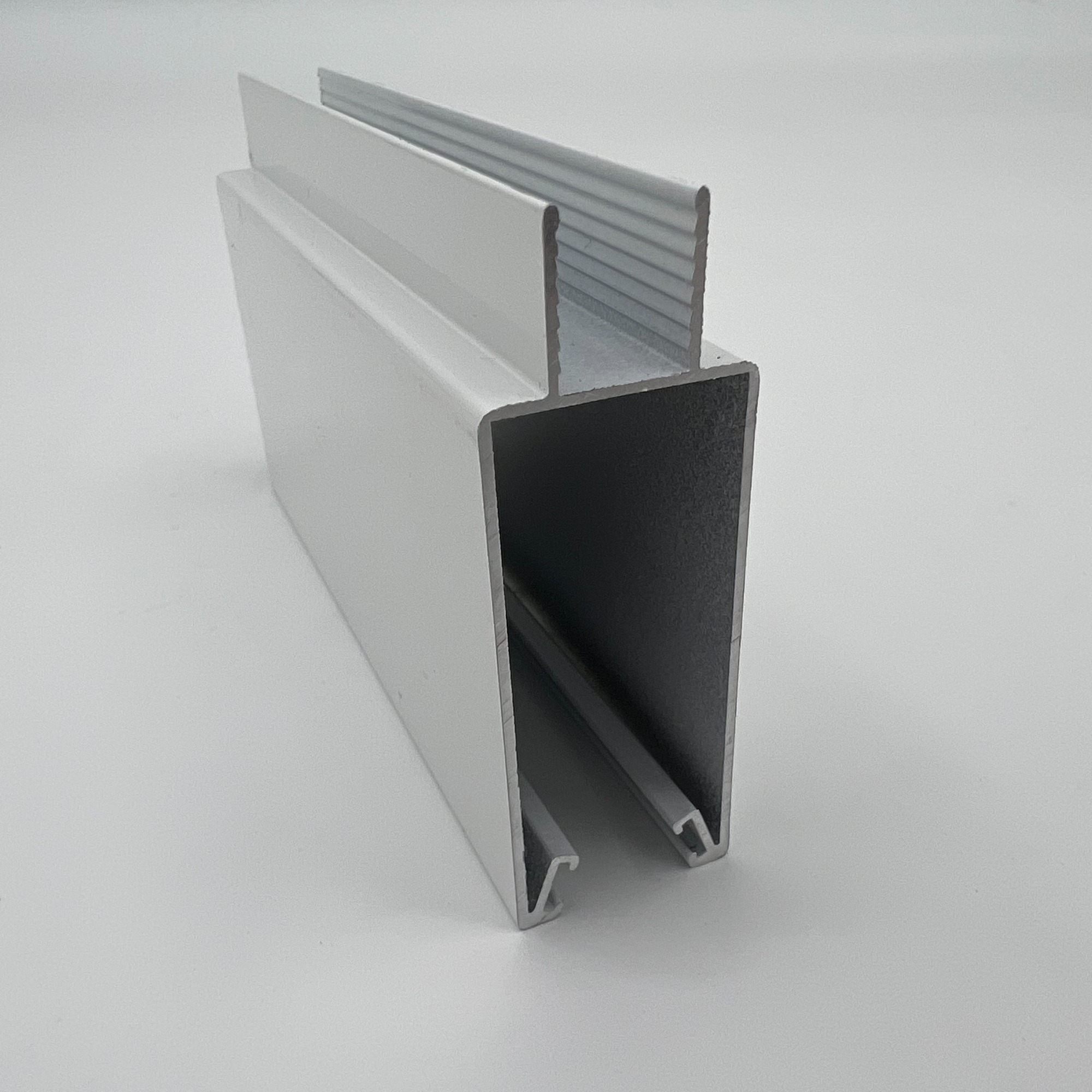 Dominican Good Quality Powder Coating White Window Extrusion Imported Aluminium Profiles from China
