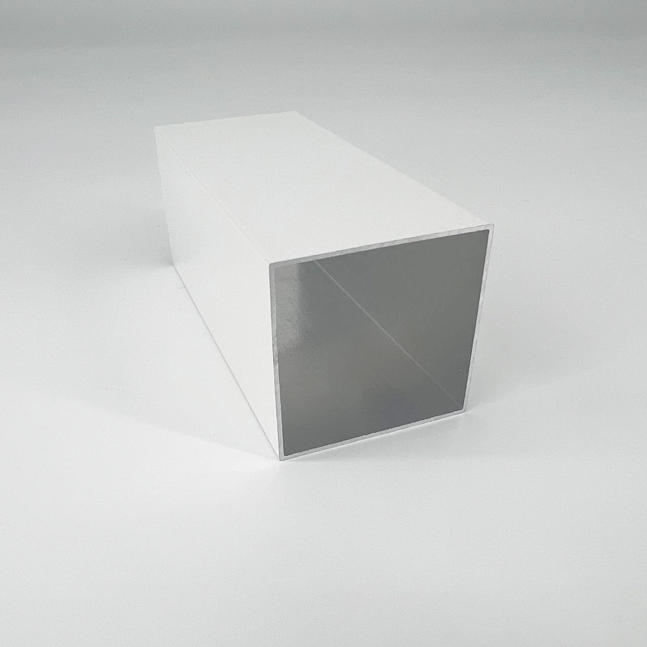 Custom Standard Aluminium Square Tube Profiles from China to Dominican