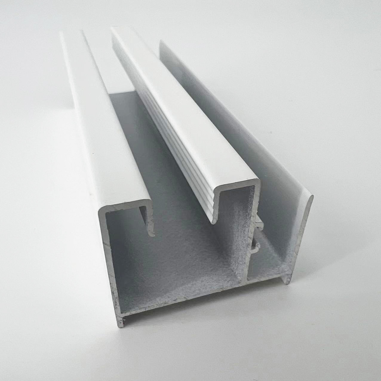 Custom 6000 Series Dominican Market Aluminum Extrusion Profiles for Window Door