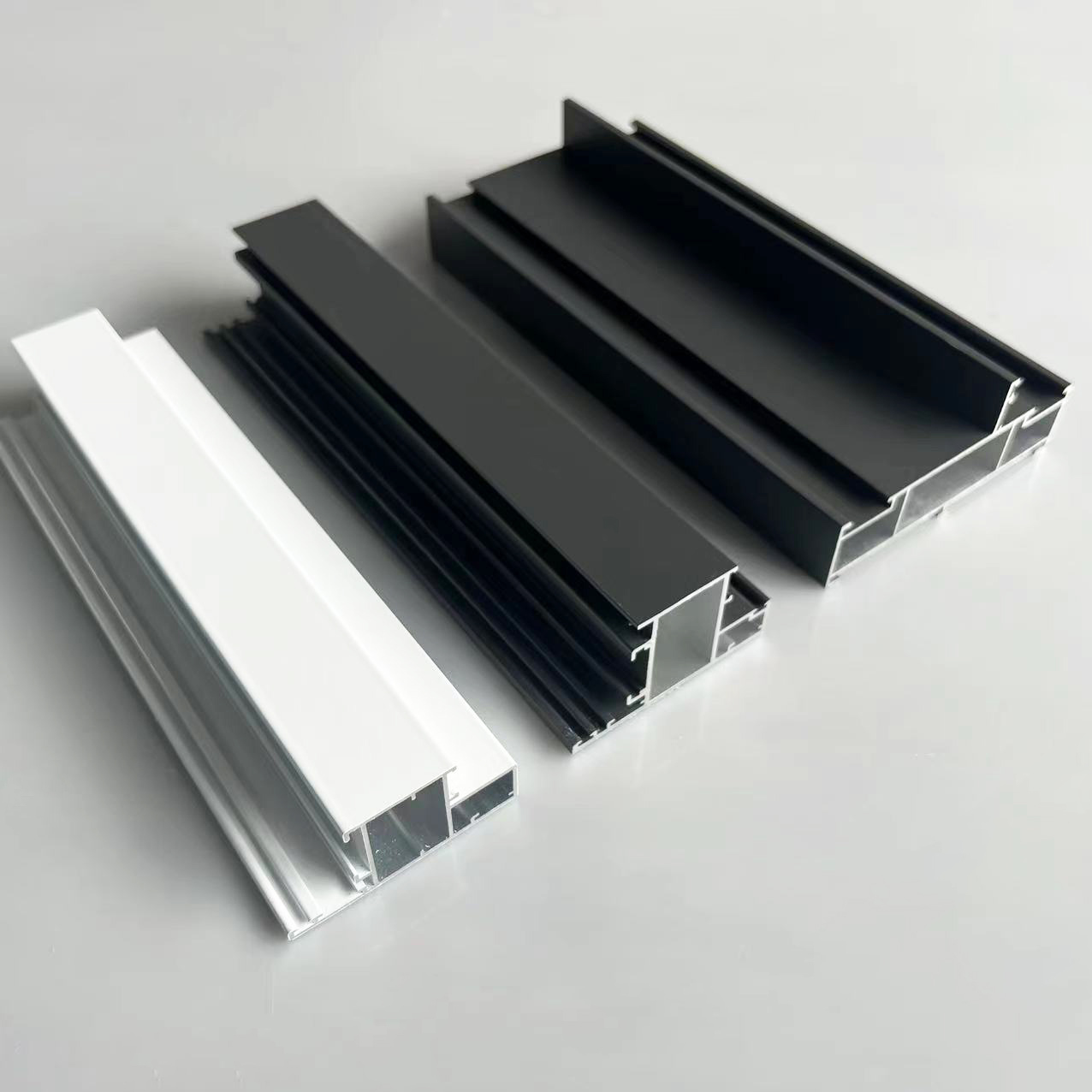 Custom Powder Coated Aluminum Window Extrusions Profiles from China to Thailand