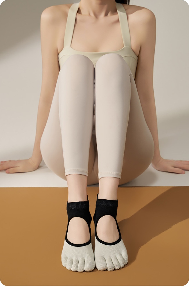 Ankle Grip Non-Slip Socks (Backless)