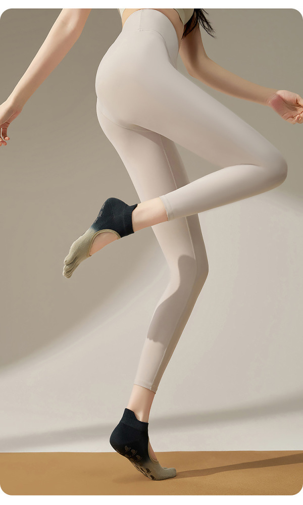 Ankle Grip Non-Slip Socks (Backless)