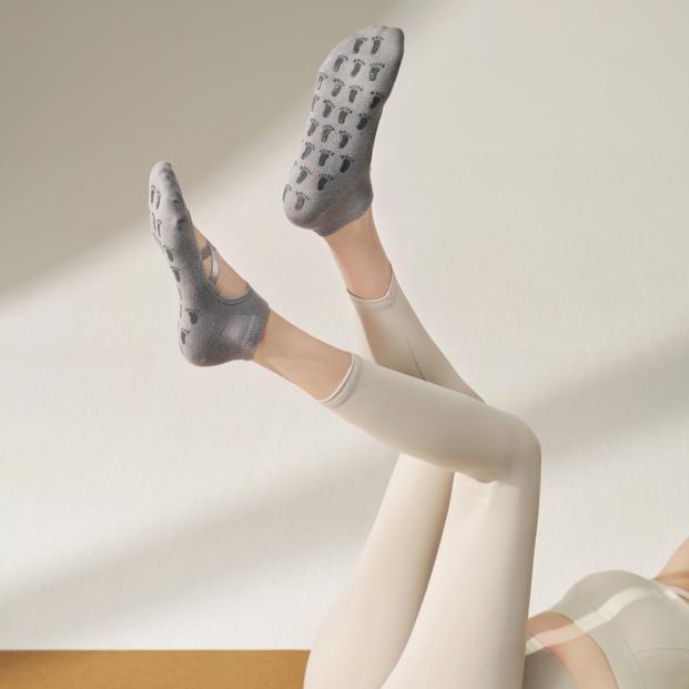 Ballet Non-Slip Socks  (Cross Strap)
