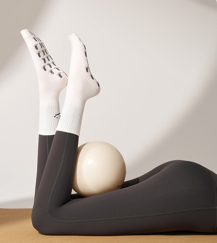 Crew Grip Non-Slip Socks (Smile Face)