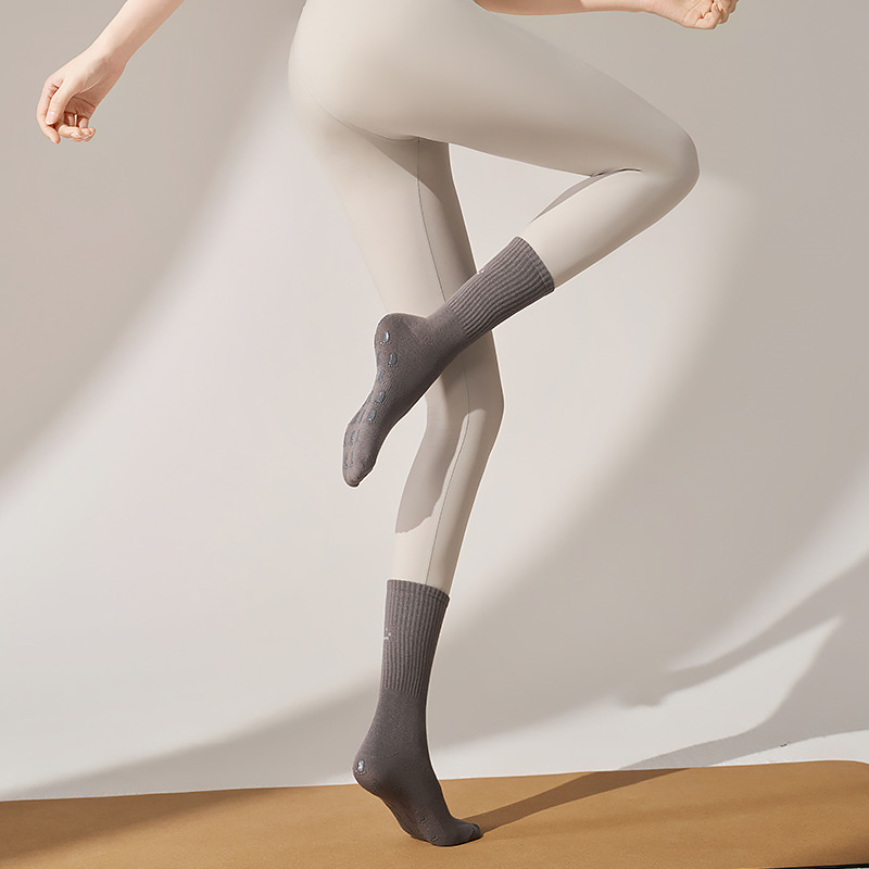 Crew Grip Non-Slip Socks (Smile Face)