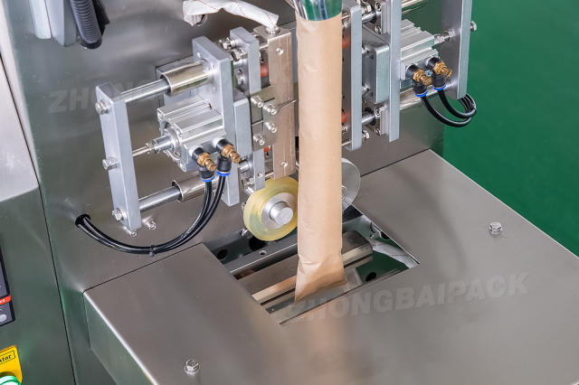 Screw Paper Bagging Machine