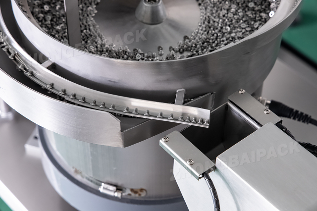 Counting Packing Machine with Six Bowls Lifting Bucket Conveyor