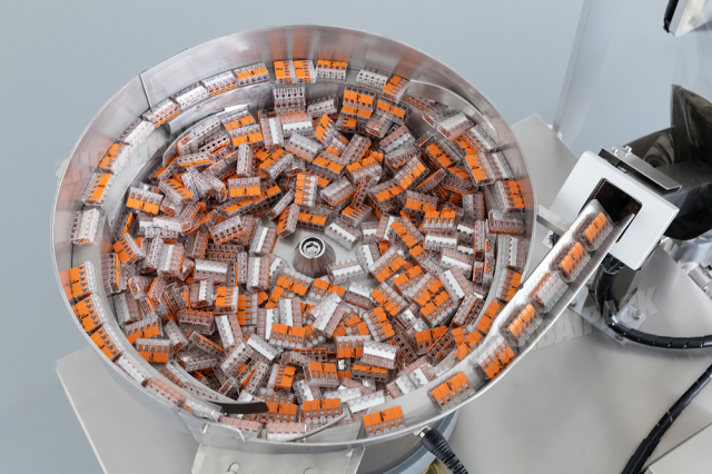 Plastic Electrical Connector Bagging Machine