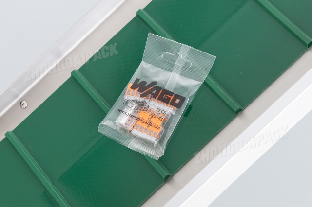 Plastic Connector Bagging Machine