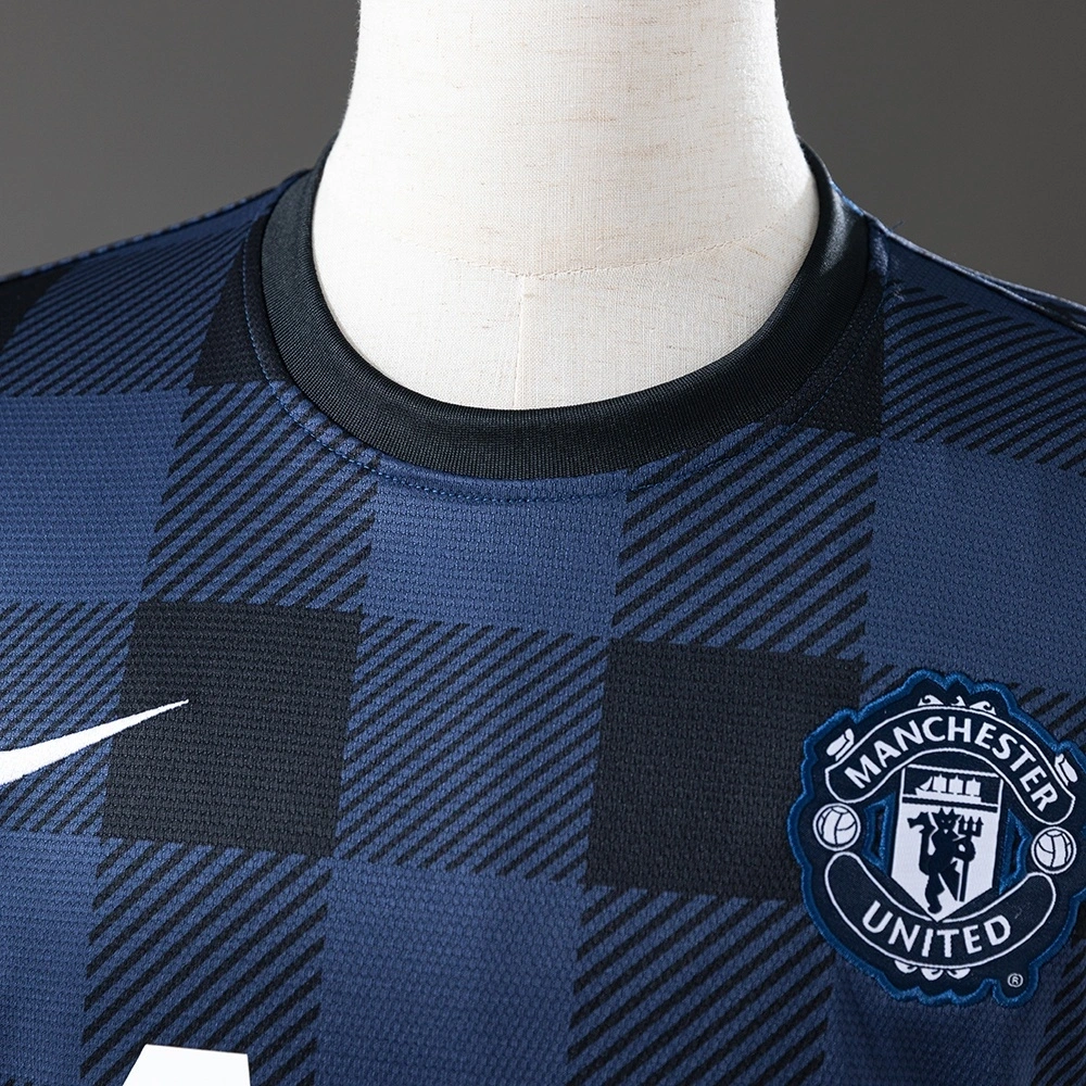 2013-14 MANCHESTER UNITED AWAY