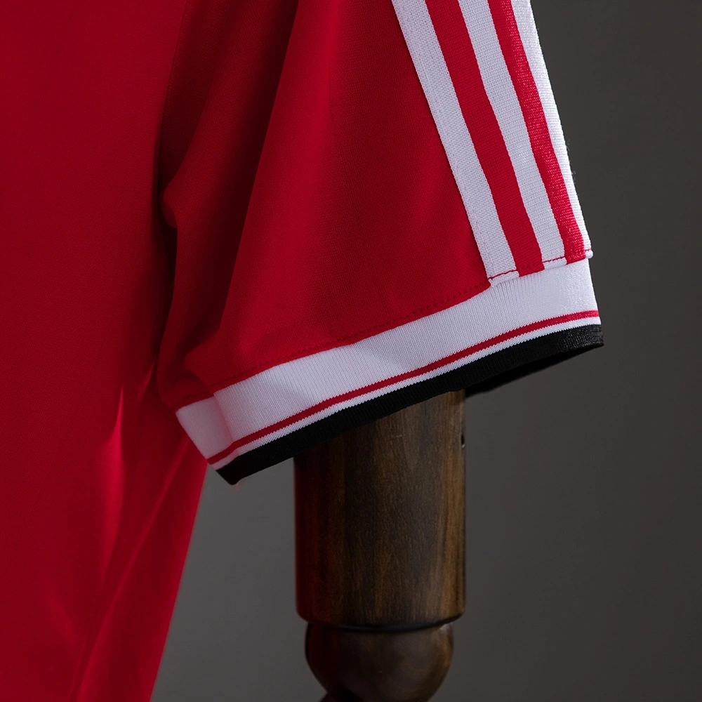 1983 MANCHESTER UNITED HOME