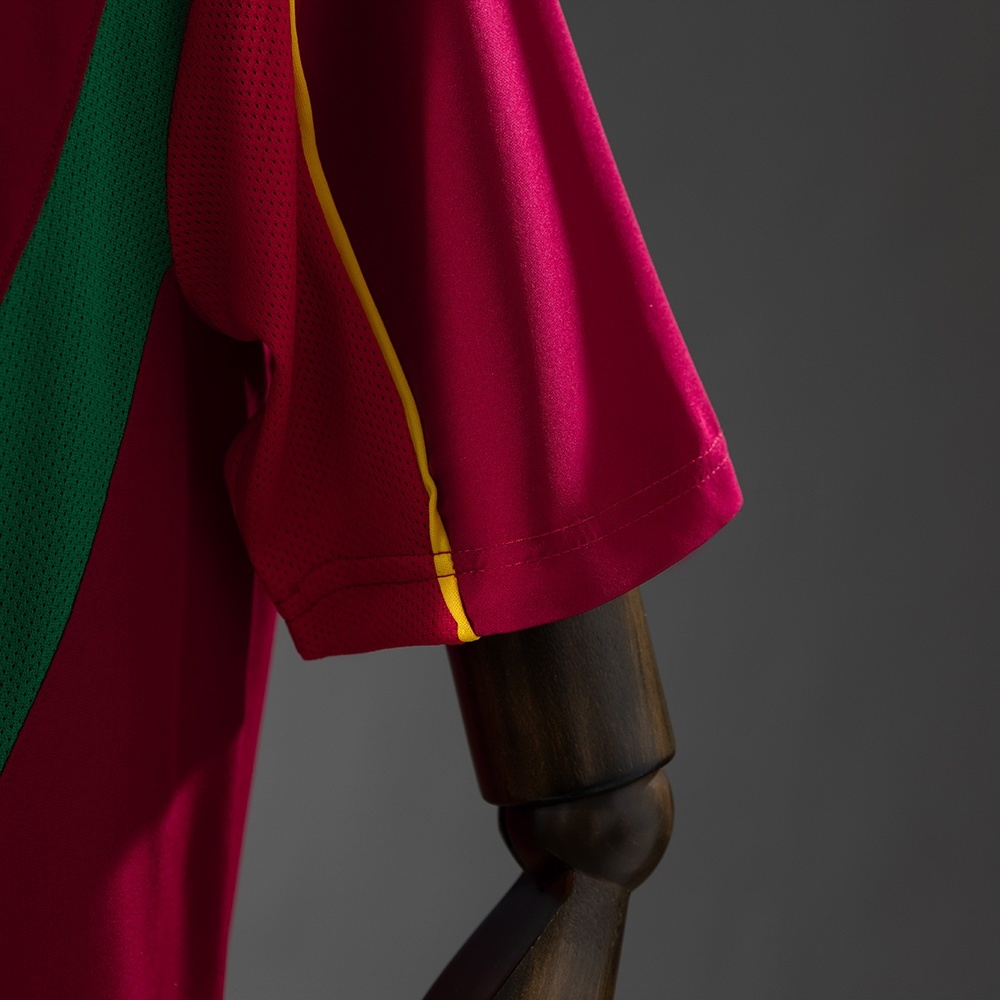 2002 PORTUGAL HOME