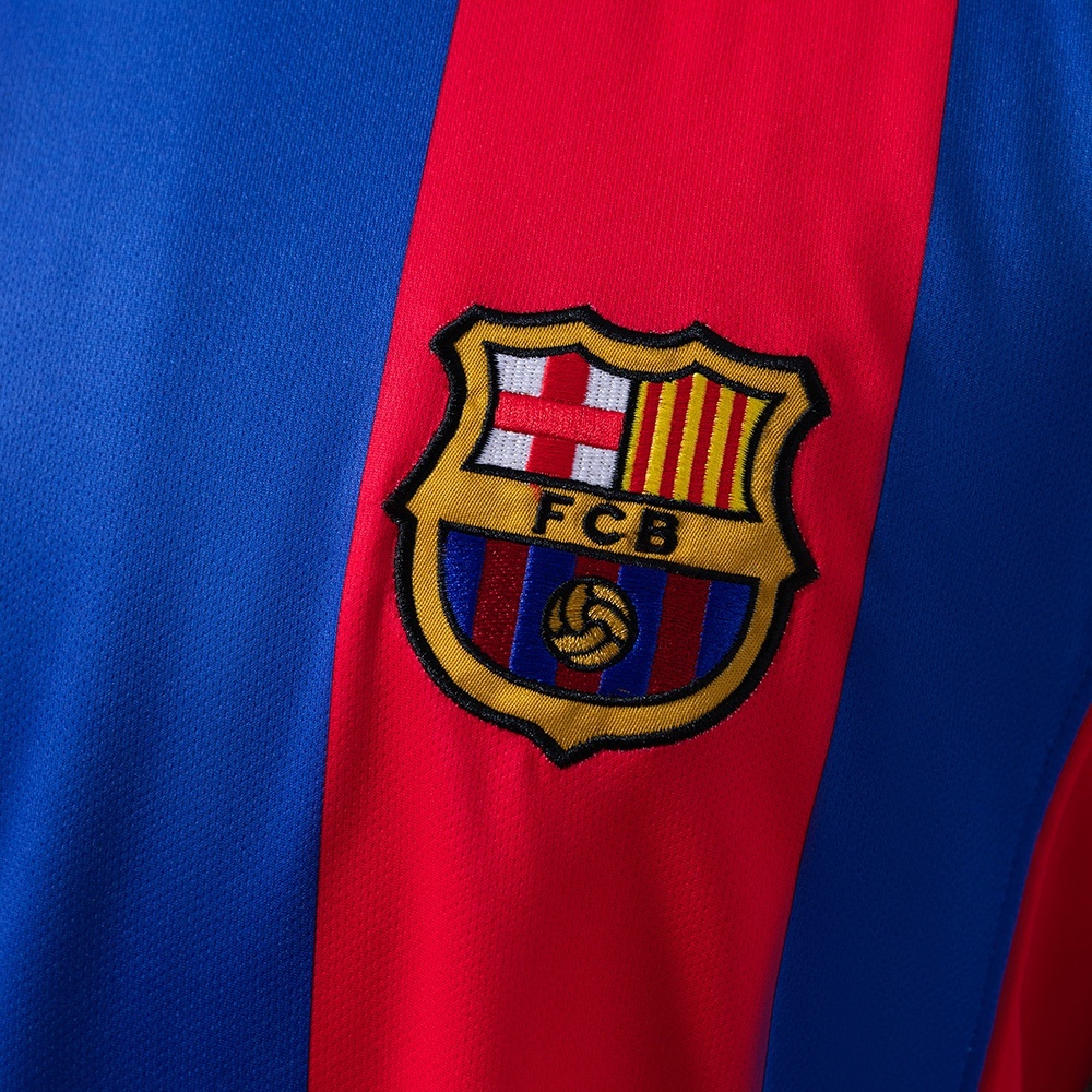 2004-05 BARCELONA HOME