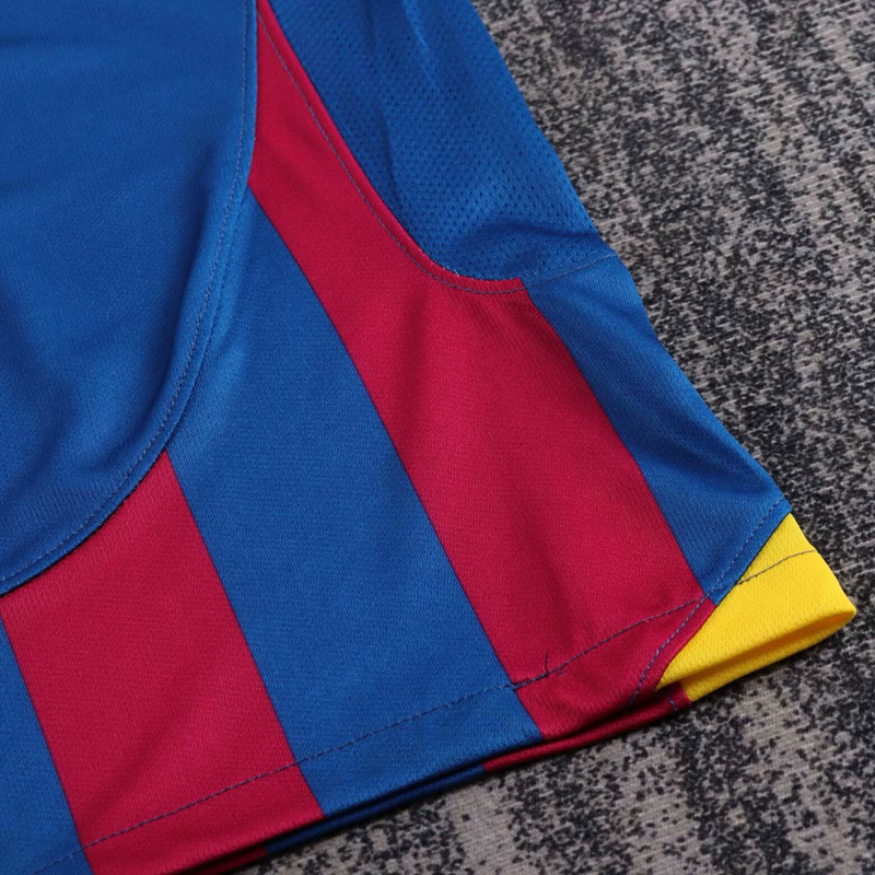 2005-06 BARCELONA HOME KIDS KIT