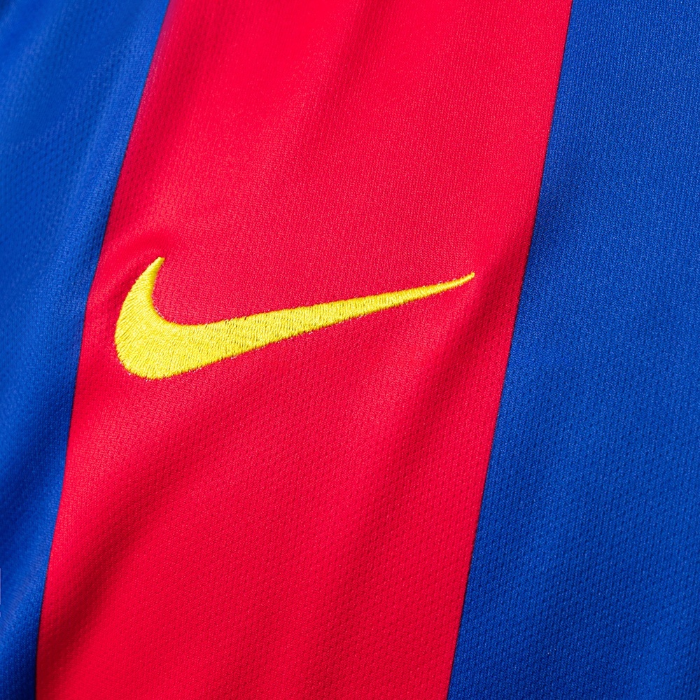 2004-05 BARCELONA HOME