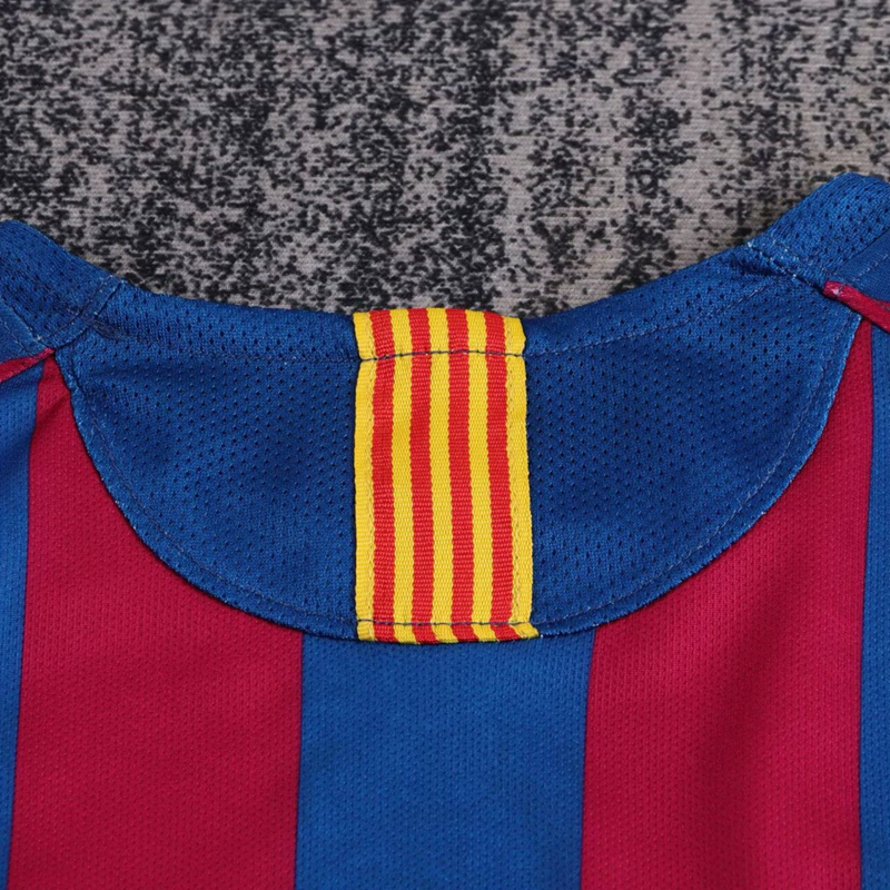 2005-06 BARCELONA HOME KIDS KIT