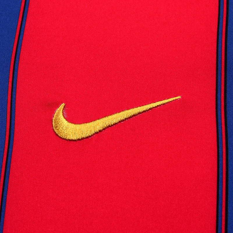 2003-04 BARCELONA HOME KIDS KIT