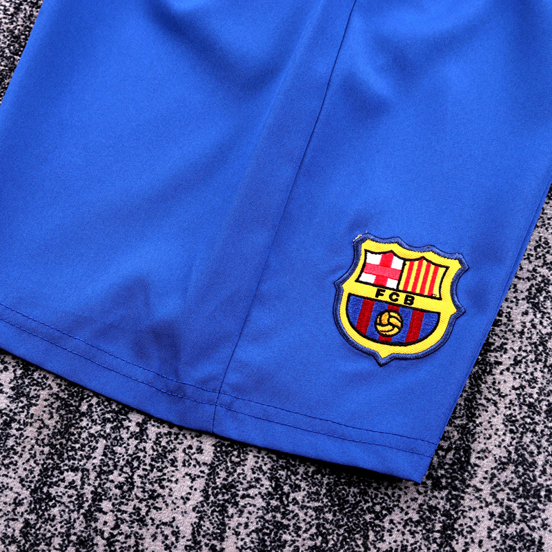 2003-04 BARCELONA HOME KIDS KIT
