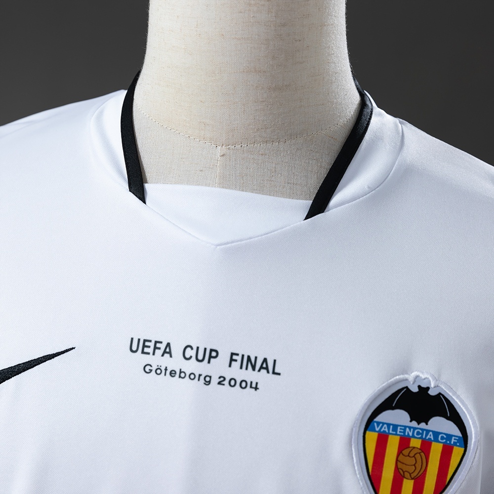 2003-04 VALENCIA HOME