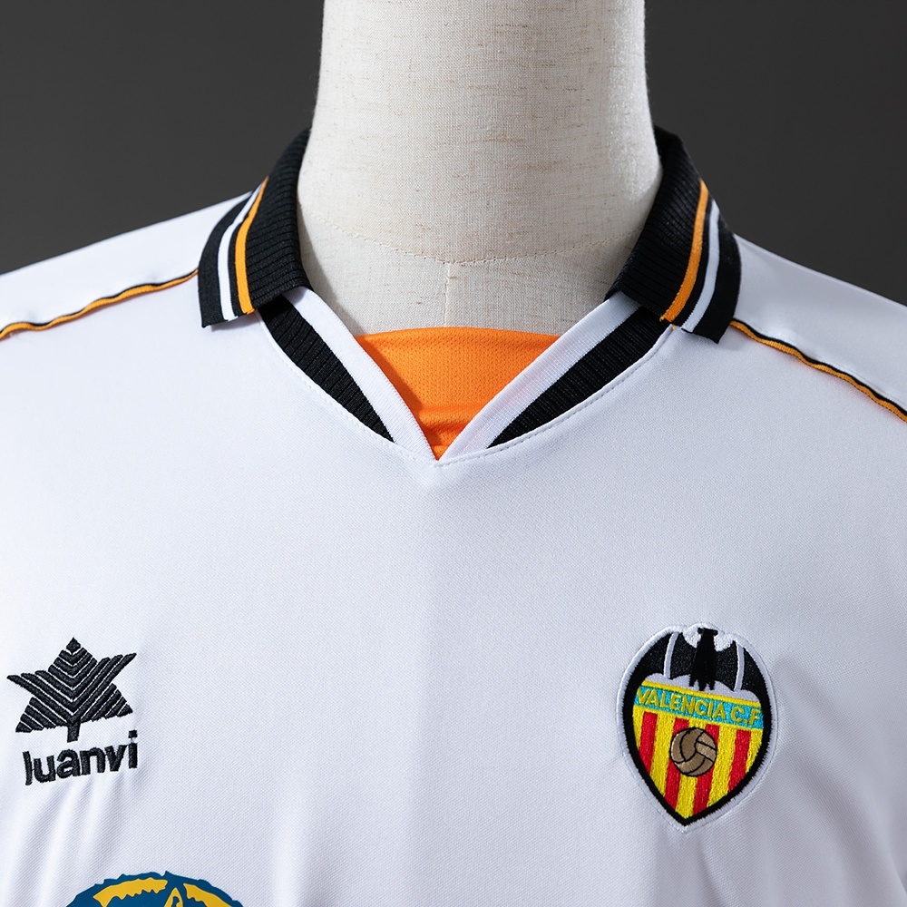1999-00 VALENCIA HOME