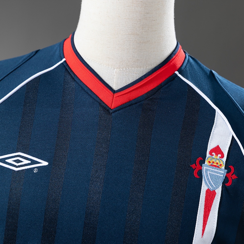 2001-03 CELTA VIGO AWAY