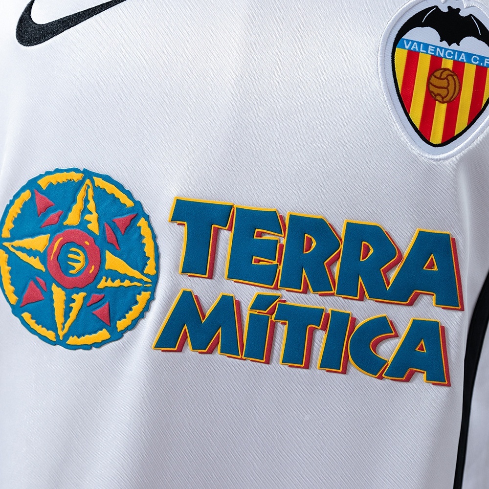 2000-01 VALENCIA HOME