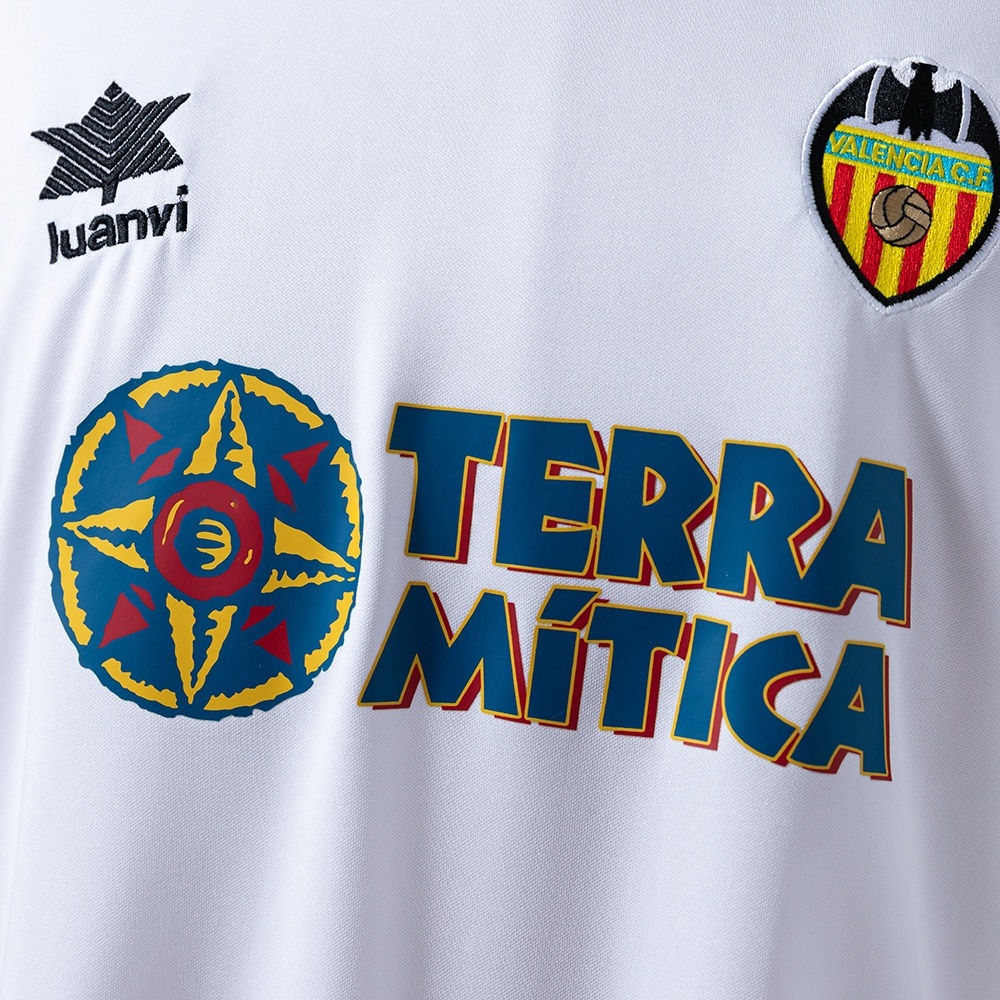 1999-00 VALENCIA HOME