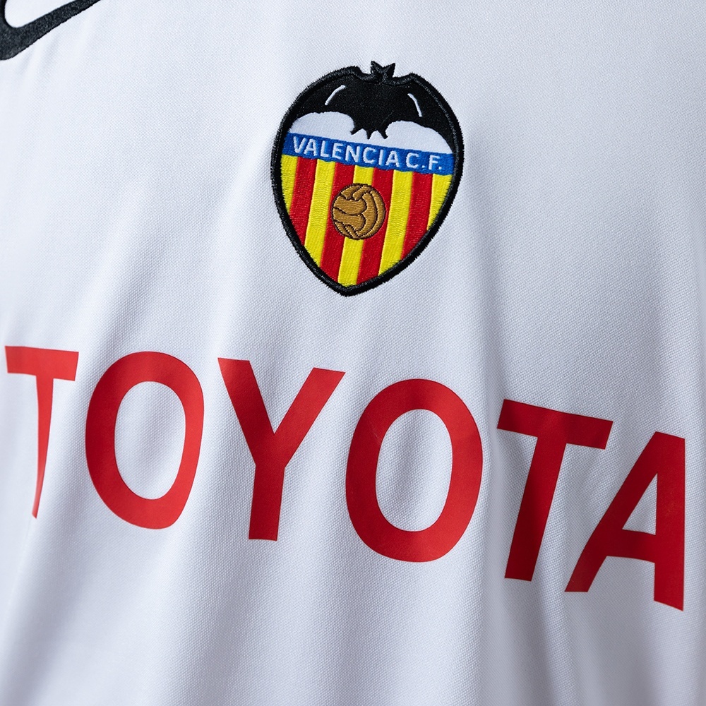 2004-05 VALENCIA HOME